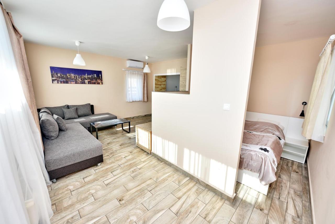 Panorama City Apartman ペーチ エクステリア 写真